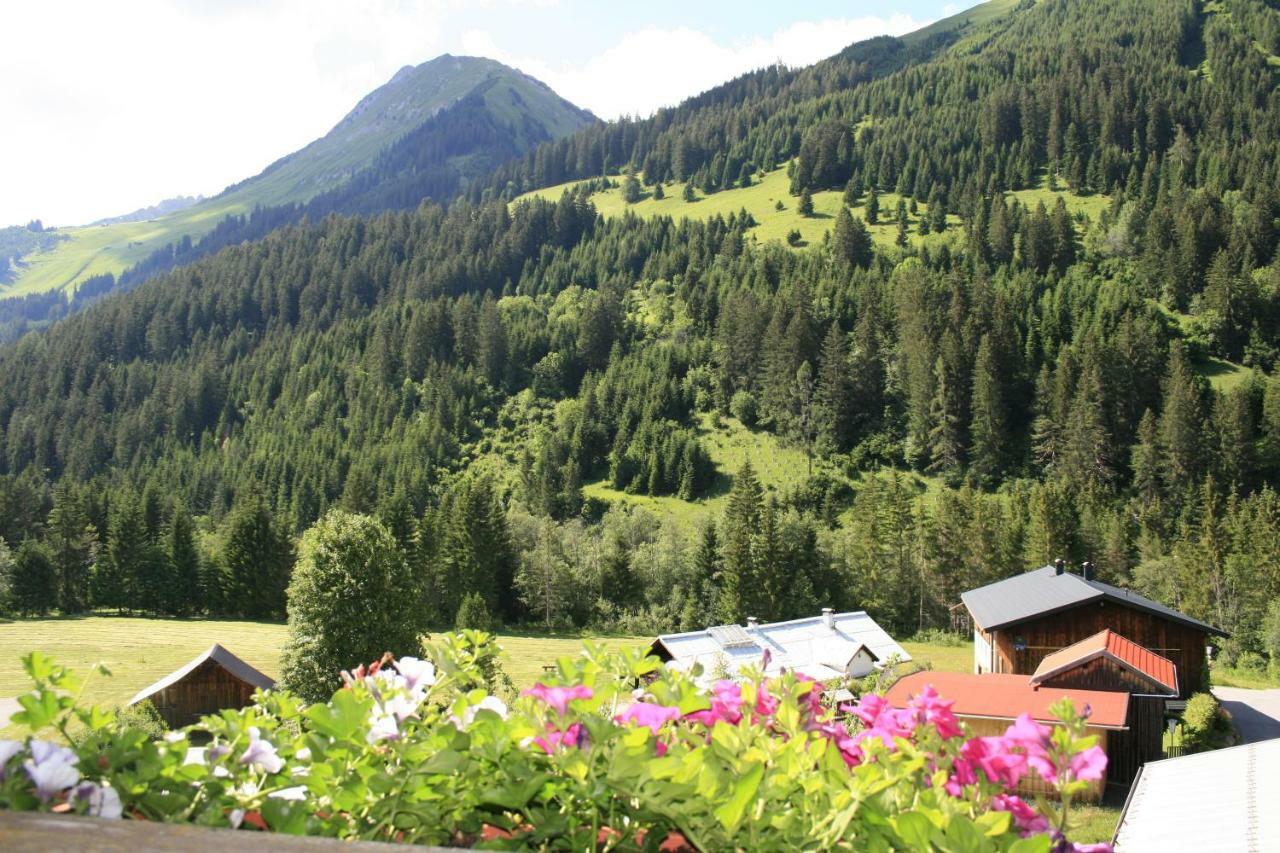 Appartement Haus Alpina à Häselgehr Extérieur photo